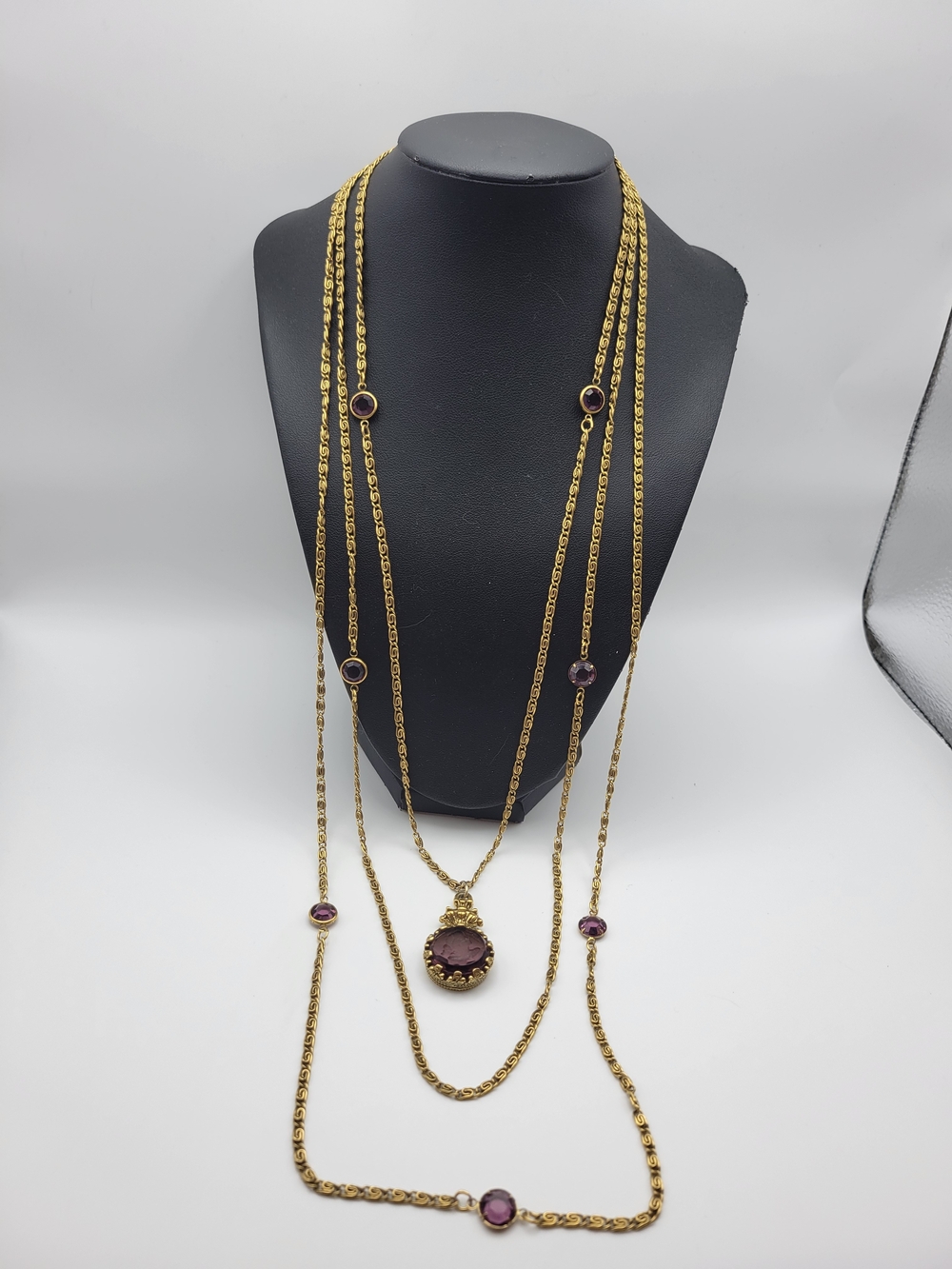 Vintage Unmarked Goldette Multi Chain Necklace Intaglio Glass Cameo